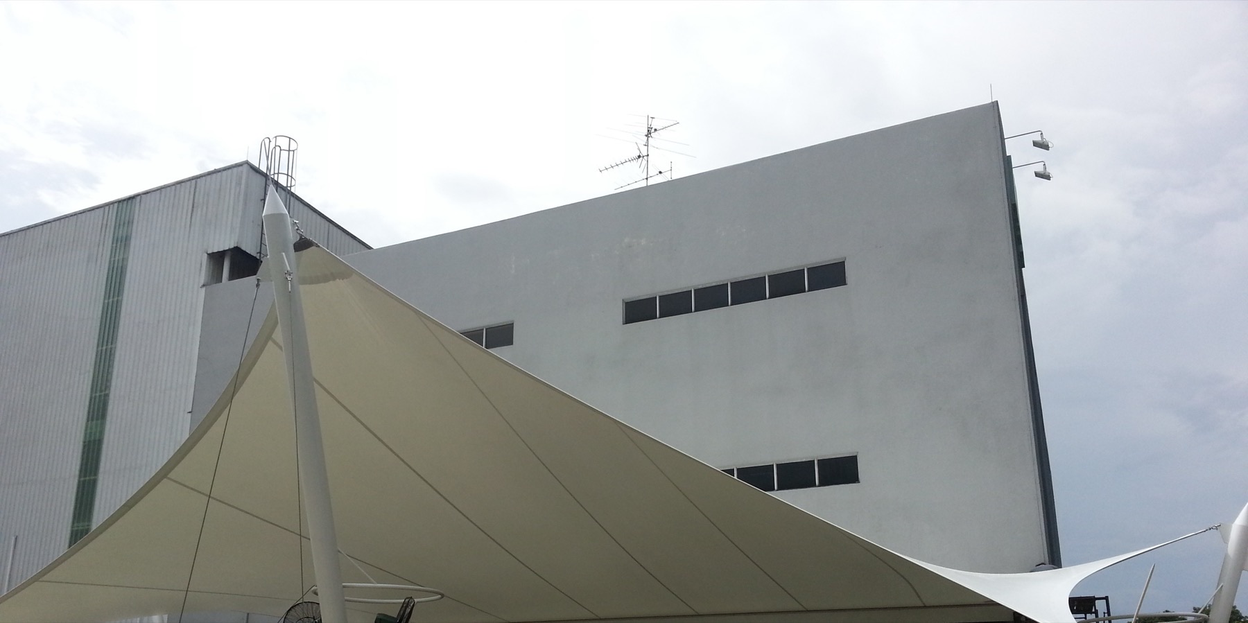 Tensile membrane