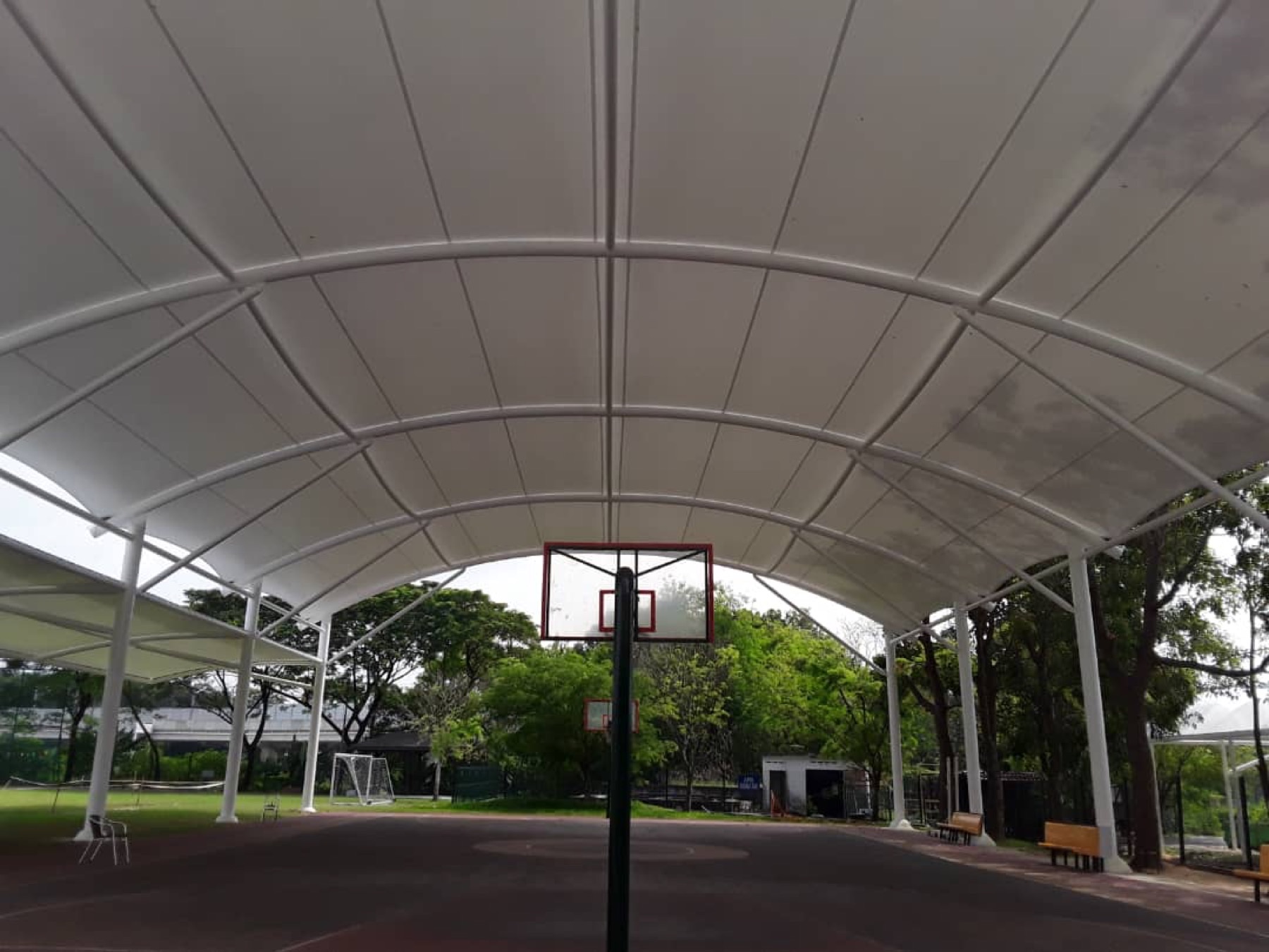 Struktur tensile membrane Sol Devona di Malaysia